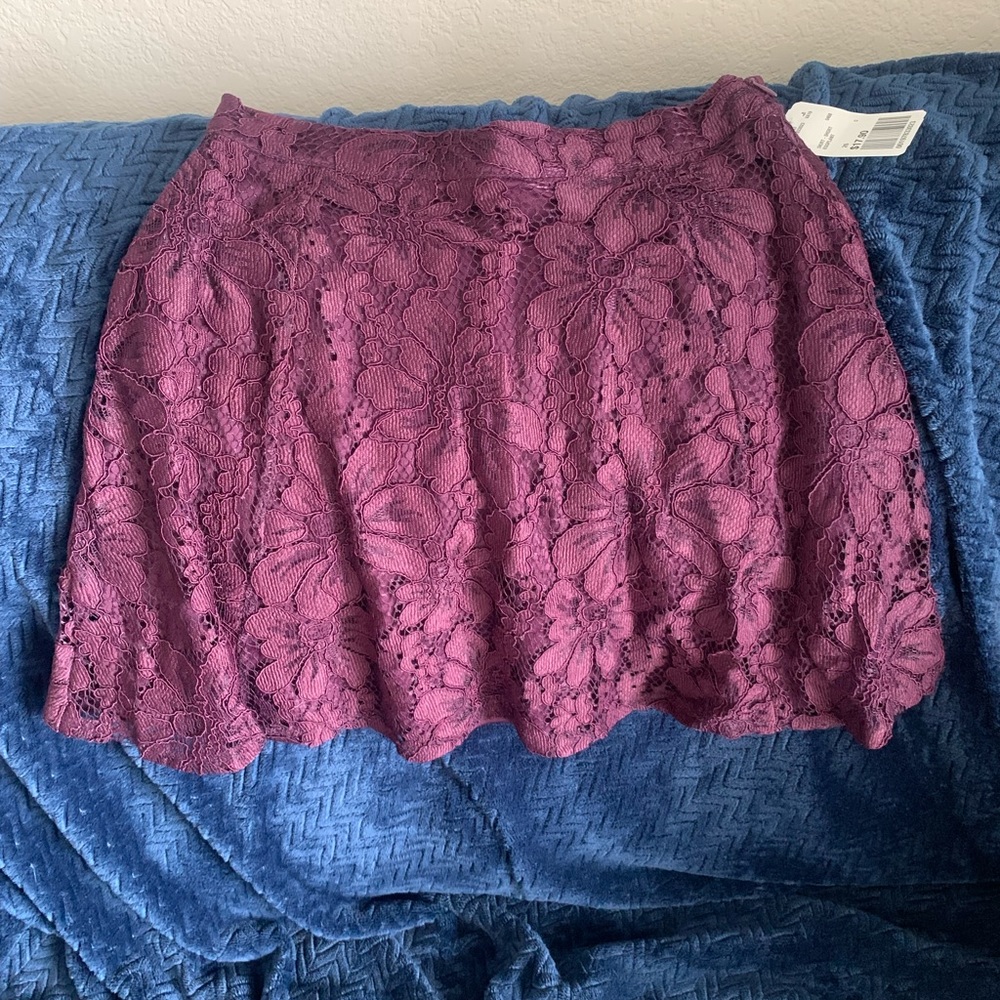 Forever 21 lace skirt
